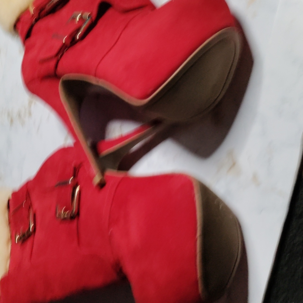 Red Boots - Picture 3 of 3